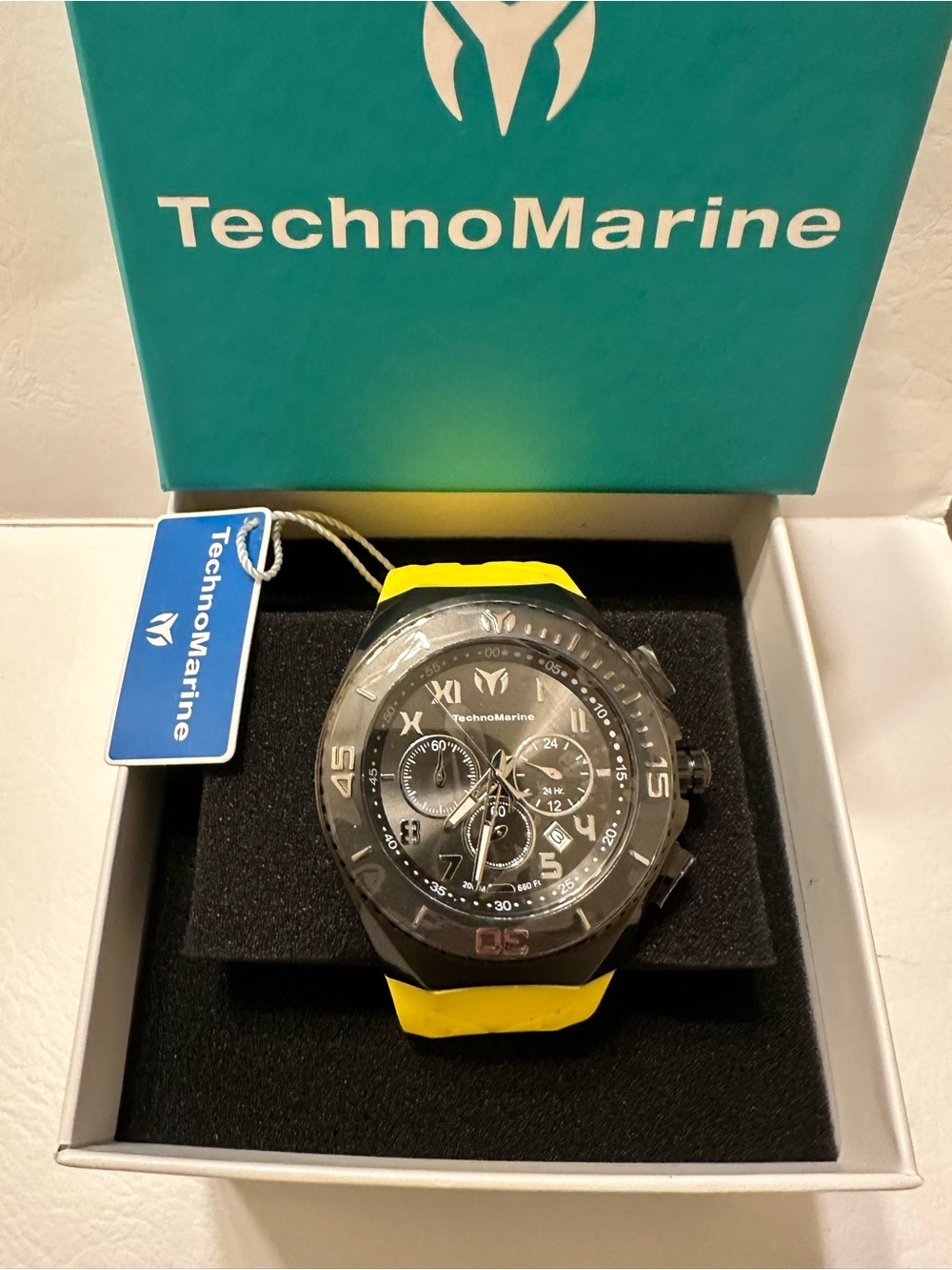 Technomarine Manta Men's Chronograph WatchSport Watch - Picture 4 of 4